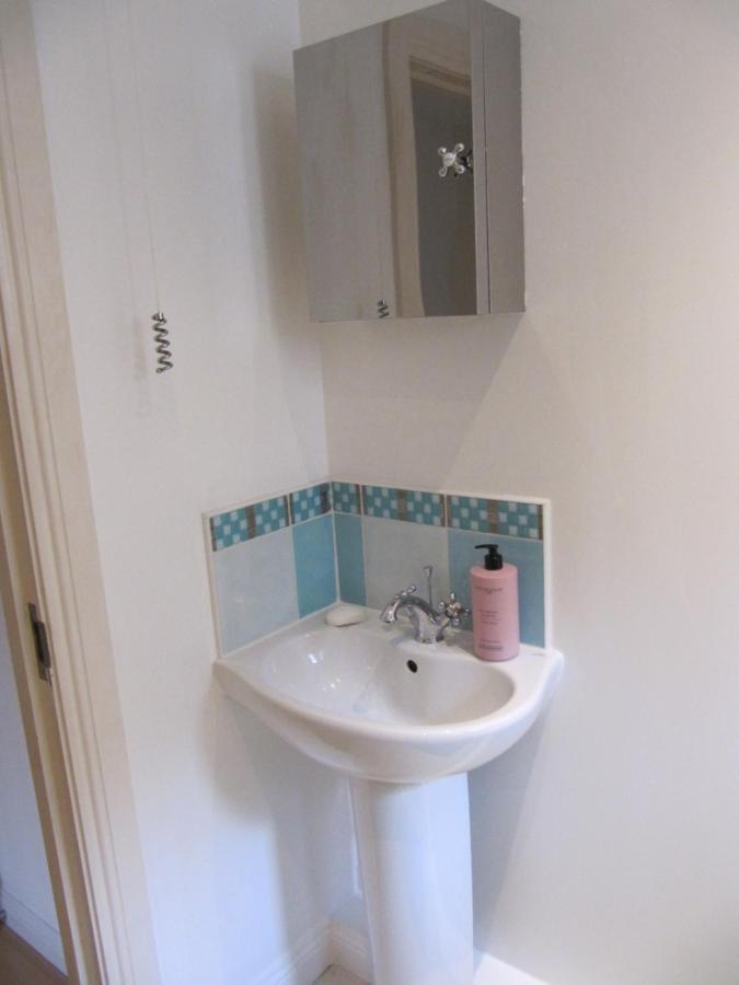 Cozy Off Road 2 Bedroom Cottage Apartment With Free Wi-Fi And Private Parking Γλασκώβη Εξωτερικό φωτογραφία